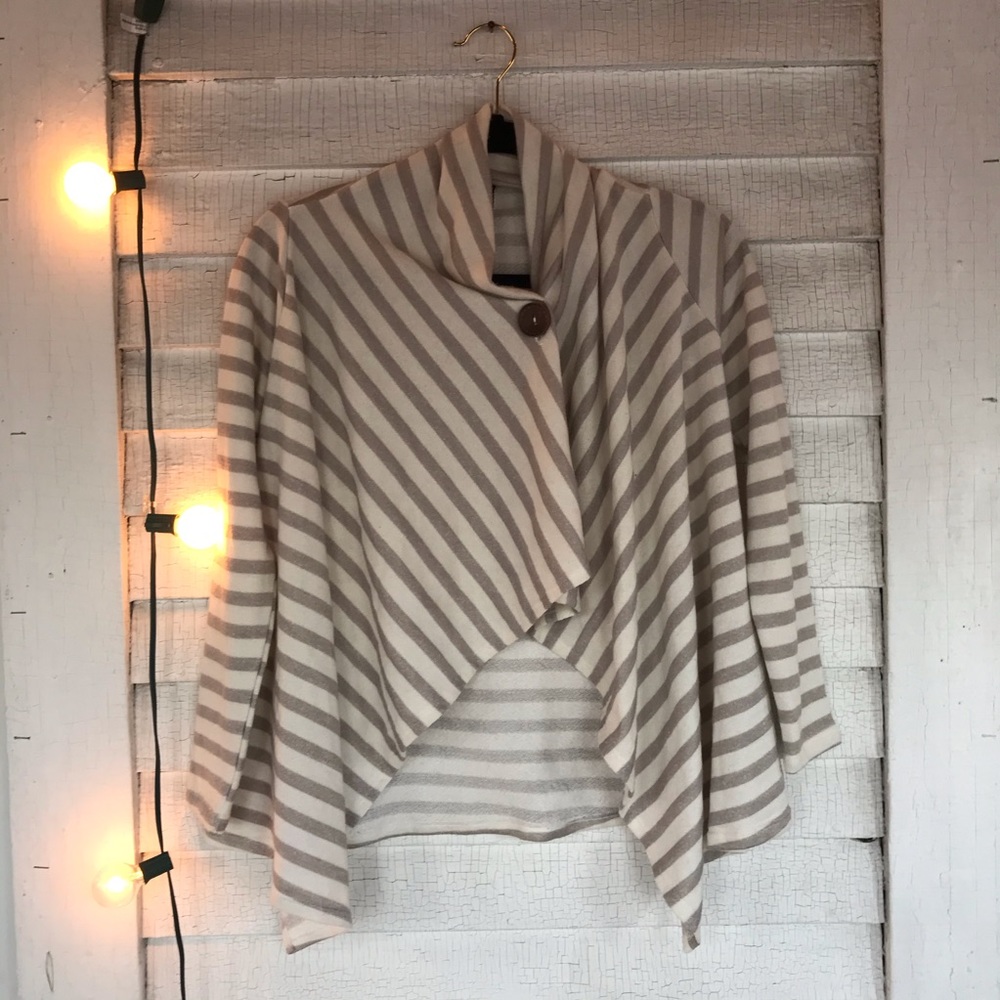💸 Cream and Oatmeal Striped Swing Cardigan